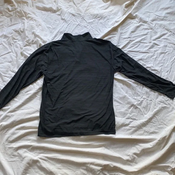 Nike Dri-Fit Pull Over - Picture 3 of 3